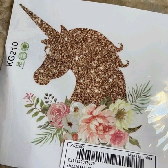 Glittery Unicorn Wall Decal - Picture 4 of 6